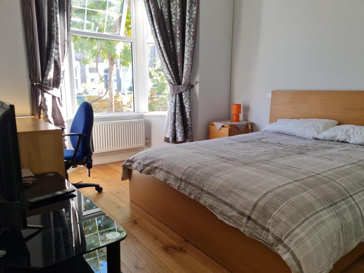 Daniari Guest Rooms Erith Eksteriør billede